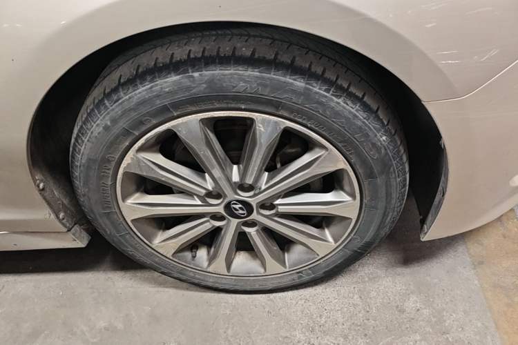 Used Hyundai Sonata 2015 1.6T GLS Smart Model Right Front Wheel Hub