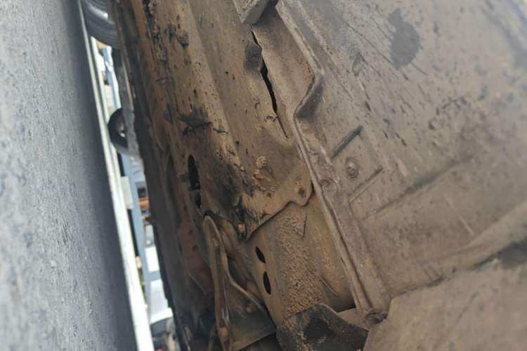 Used Hyundai Sonata 2015 1.6T GLS Smart Model Right Side Sill