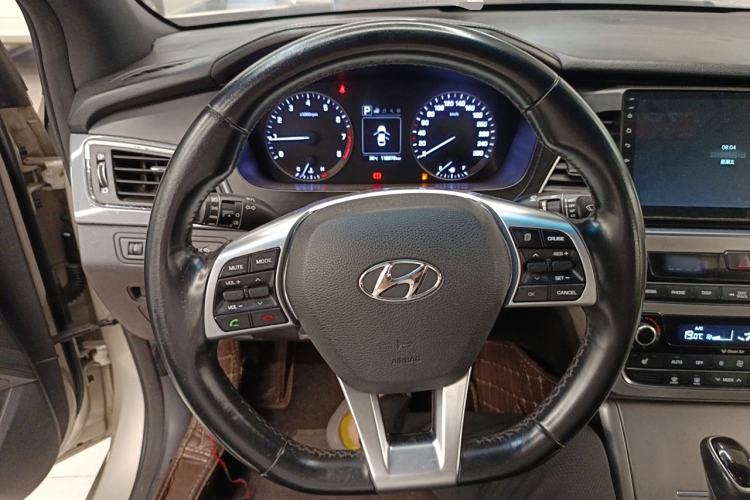 Used Hyundai Sonata 2015 1.6T GLS Smart Model Steering Wheel