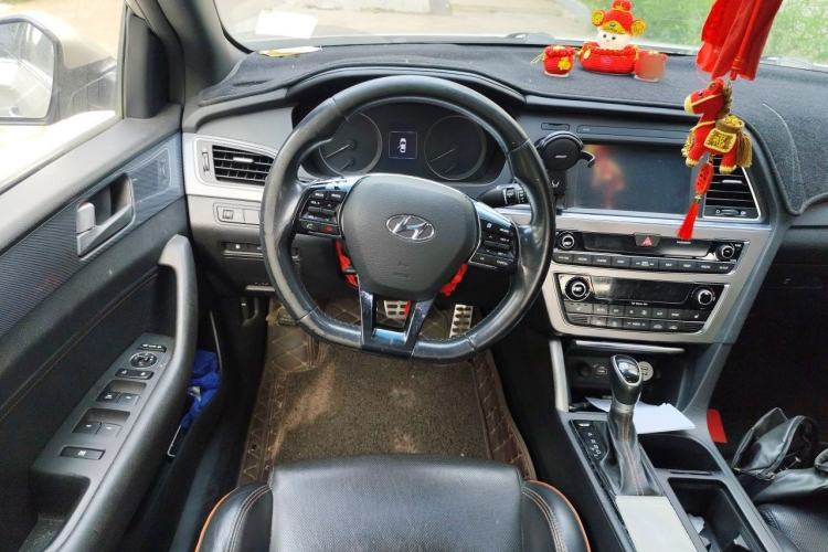 Used Hyundai Sonata 2015 1.6T GLS Smart Model Steering Wheel
