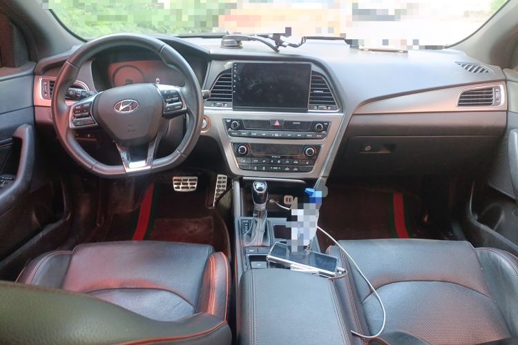 Used Hyundai Sonata 2015 1.6T GLX Advanced Model Center Console