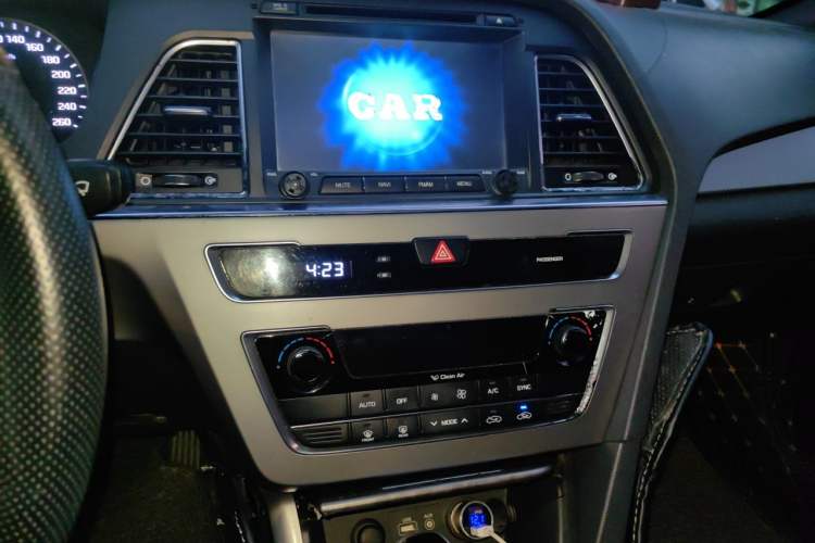 Used Hyundai Sonata 2015 1.6T GS Fashion Edition Audio And AC Panel