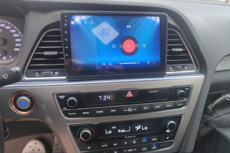 Used Hyundai Sonata 2015 1.6T GLS Smart Model Audio And AC Panel