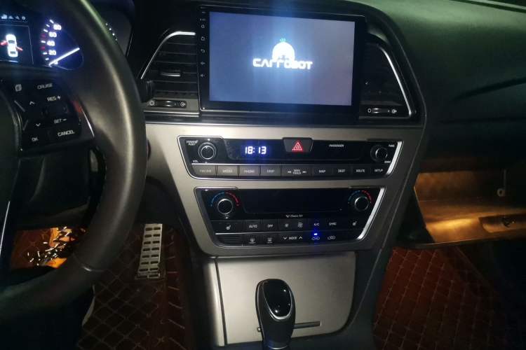 Used Hyundai Sonata 2015 1.6T DLX Prestige Model Audio And AC Panel