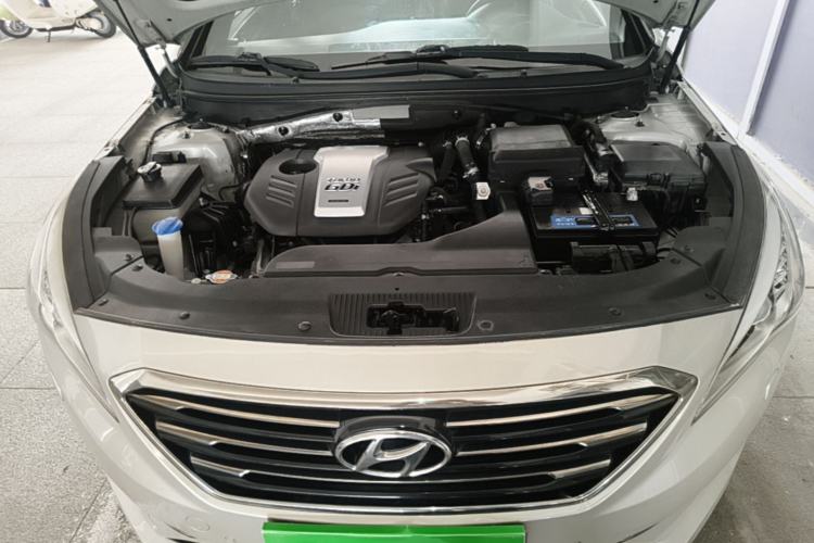 Used Hyundai Sonata 2015 1.6T DLX Prestige Model Engine Bay