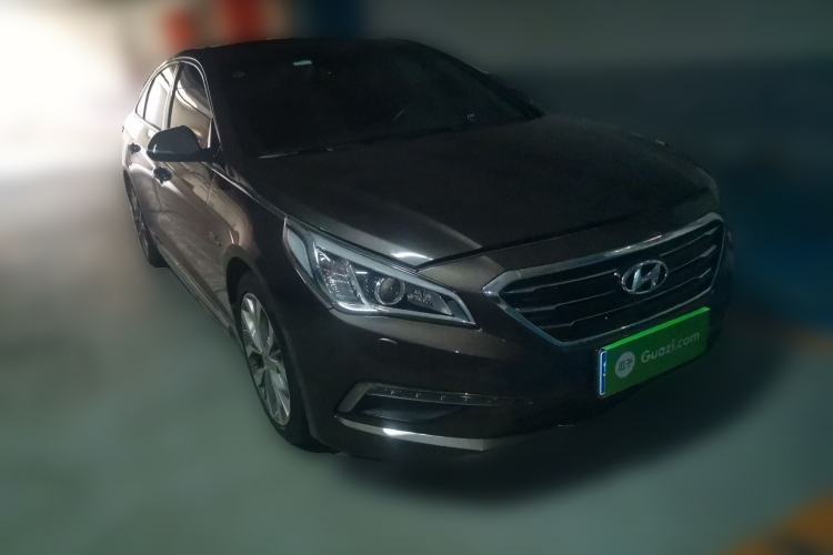 Used Hyundai Sonata 2015 1.6T DLX Prestige Model Front Right 45 Deg