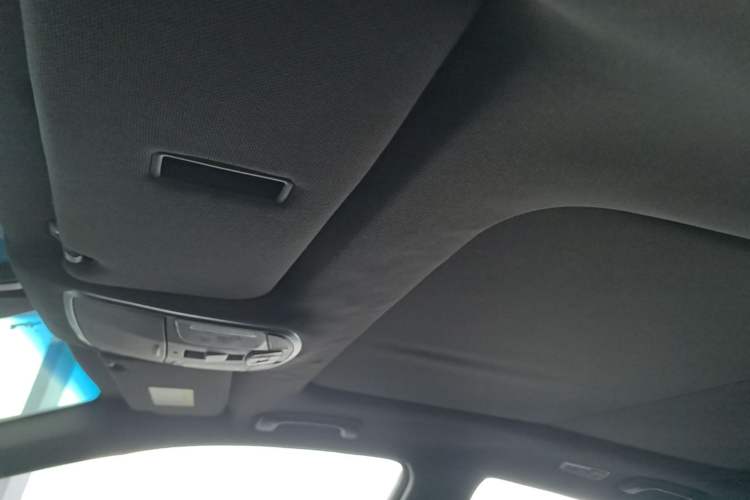 Used Hyundai Sonata 2015 1.6T DLX Prestige Model Headliner