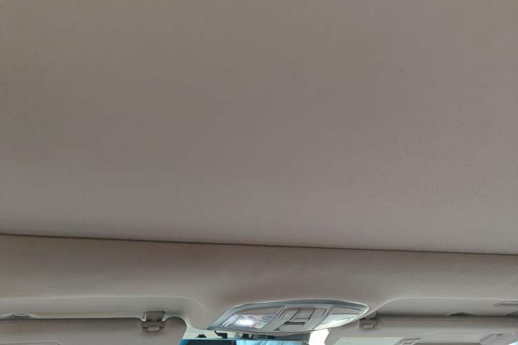 Used Hyundai Sonata 2015 1.6T DLX Prestige Model Headliner
