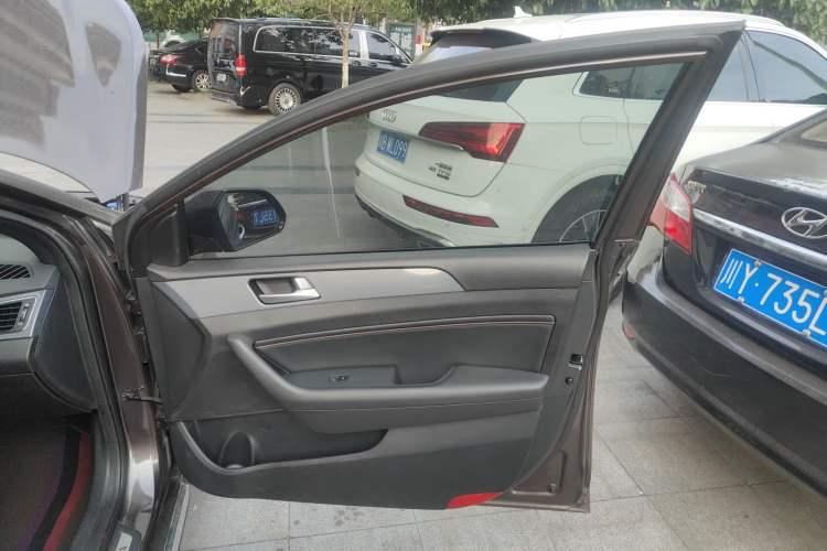Used Hyundai Sonata 2015 1.6T GLS Smart Model Interior 2
