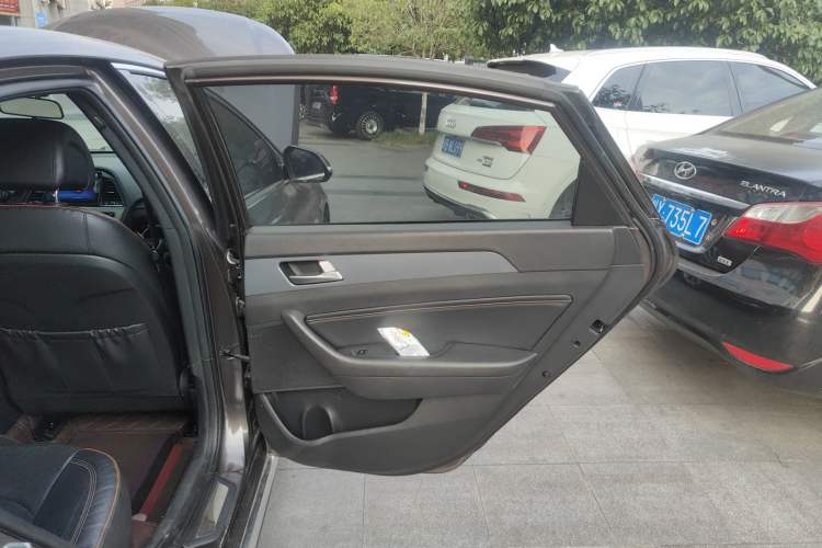 Used Hyundai Sonata 2015 1.6T GLS Smart Model Interior 3