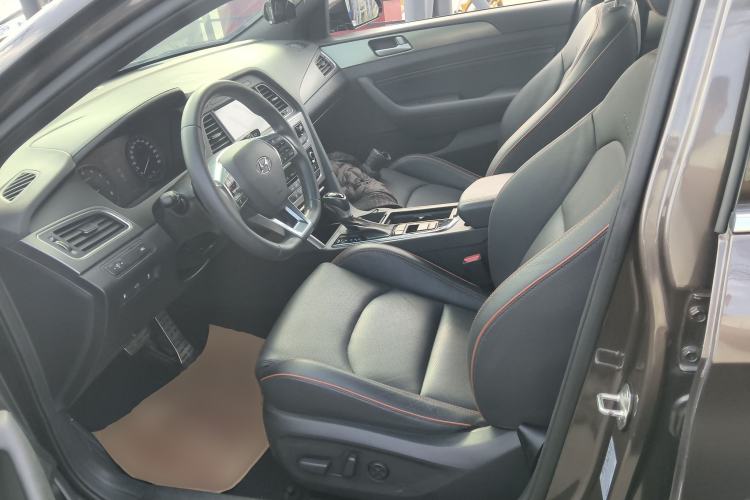 Used Hyundai Sonata 2015 1.6T DLX Prestige Model Left Front Seat