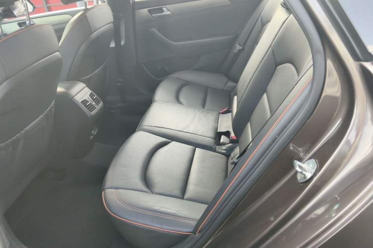 Used Hyundai Sonata 2015 1.6T DLX Prestige Model Left Rear Seat