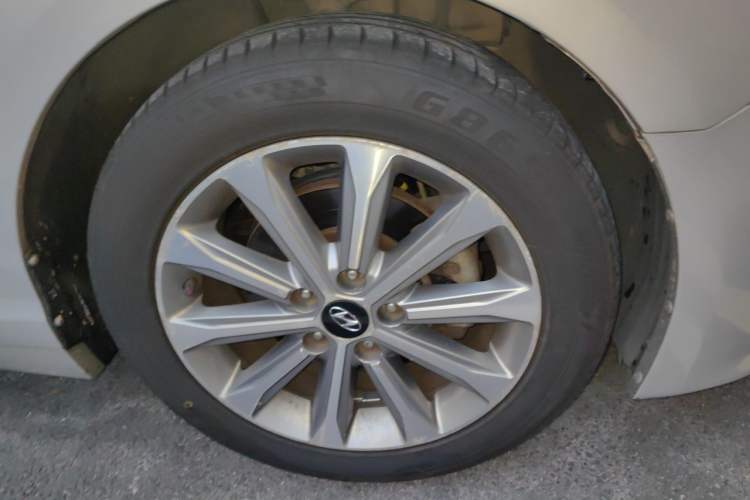Used Hyundai Sonata 2015 1.6T GS Fashion Edition Right Front Wheel Hub