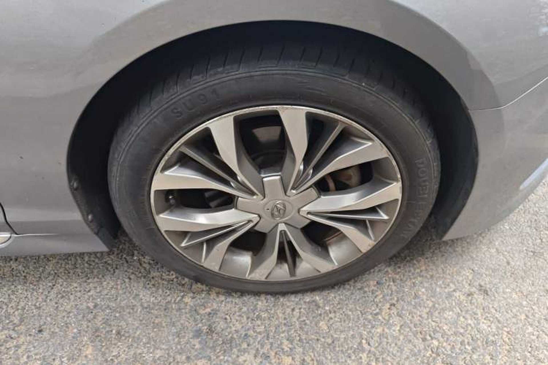 Used Hyundai Sonata 2015 1.6T GLX Advanced Model Right Front Wheel Hub