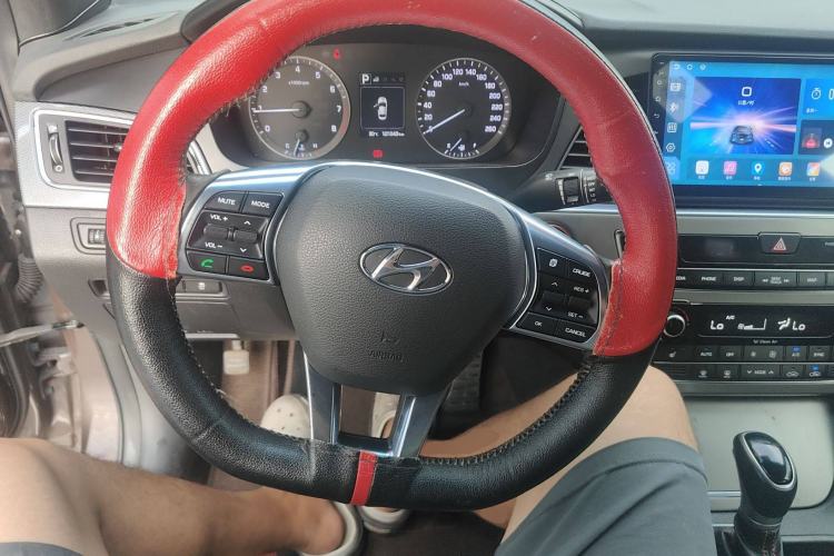 Used Hyundai Sonata 2015 1.6T GLS Smart Model Steering Wheel