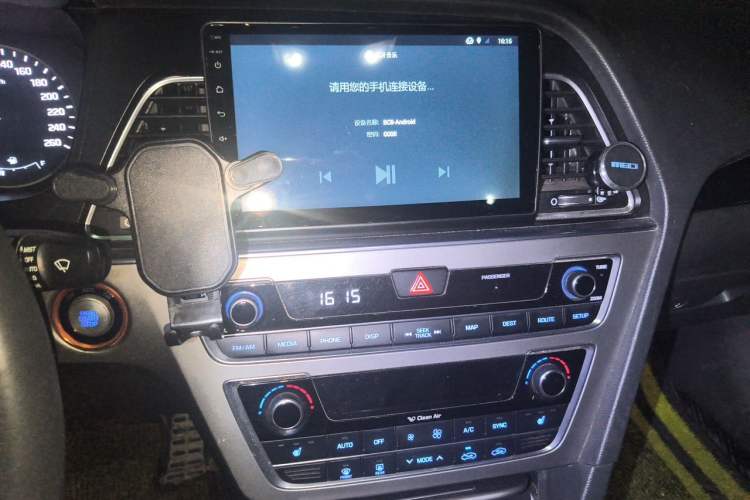 Used Hyundai Sonata 2015 1.6T DLX Prestige Model Audio And AC Panel
