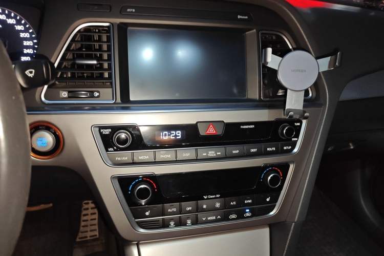 Used Hyundai Sonata 2015 1.6T GLS Smart Model Audio And AC Panel