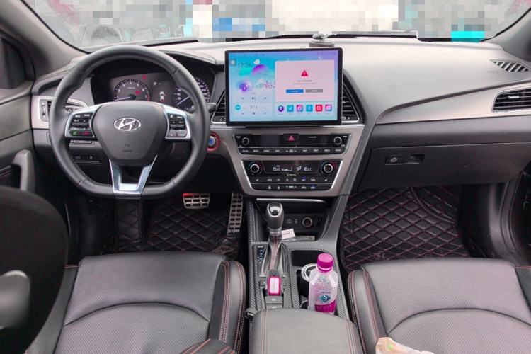 Used Hyundai Sonata 2015 1.6T GLX Advanced Model Center Console