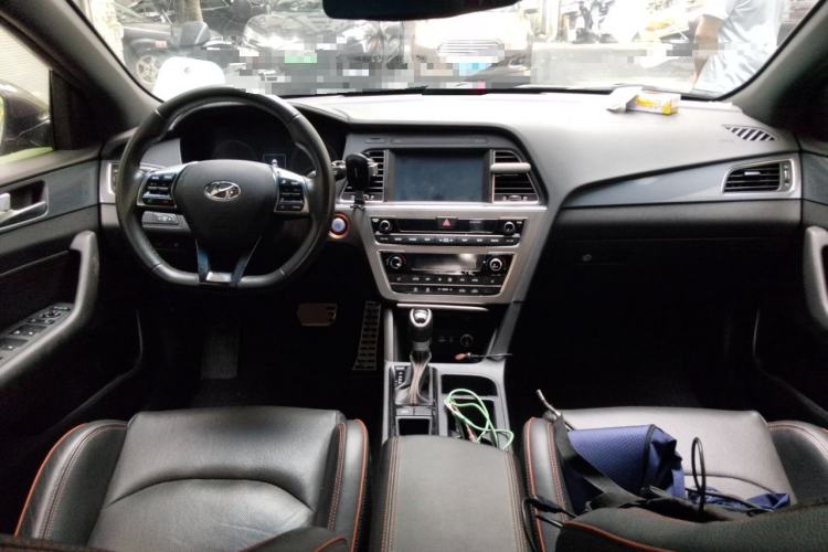 Used Hyundai Sonata 2015 1.6T GLS Smart Model Center Console