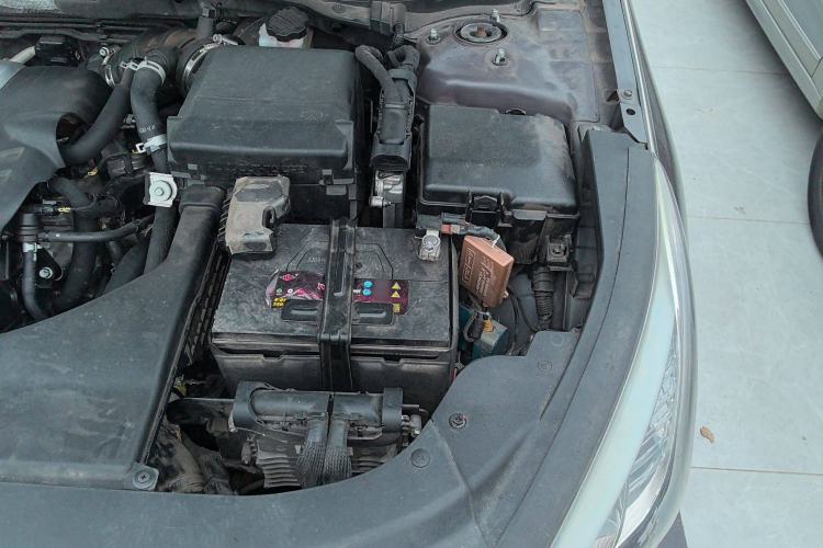 Used Hyundai Sonata 2015 1.6T GLX Advanced Model Engine Bay Left