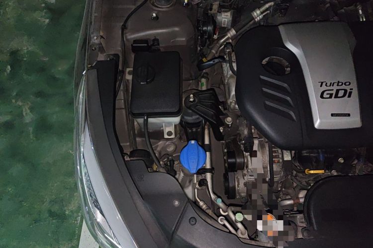 Used Hyundai Sonata 2015 1.6T DLX Prestige Model Engine Bay Right