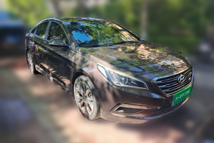 Used Hyundai Sonata 2015 1.6T GLX Advanced Model Front Right 45 Deg