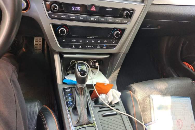 Used Hyundai Sonata 2015 1.6T GLX Advanced Model Gear Lever