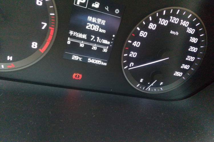 Used Hyundai Sonata 2015 1.6T GLS Smart Model Odometer Close Up