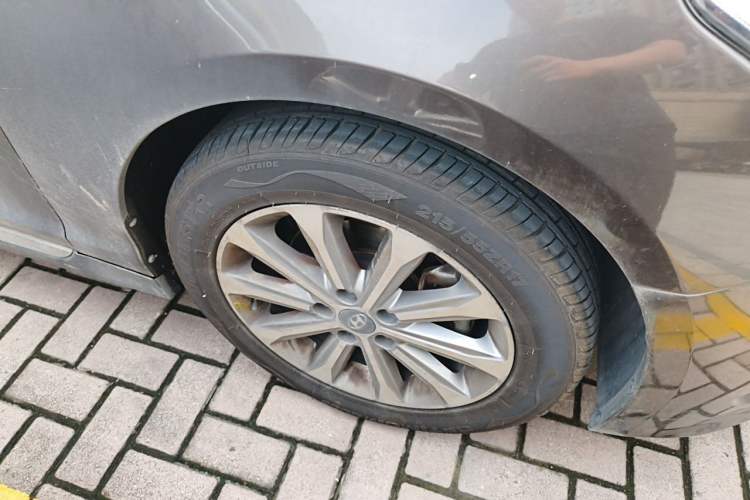 Used Hyundai Sonata 2015 1.6T GLS Smart Model Right Front Wheel Hub