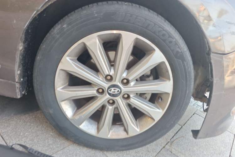 Used Hyundai Sonata 2015 1.6T GLS Smart Model Right Front Wheel Hub