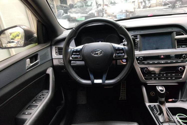 Used Hyundai Sonata 2015 1.6T GLS Smart Model Steering Wheel