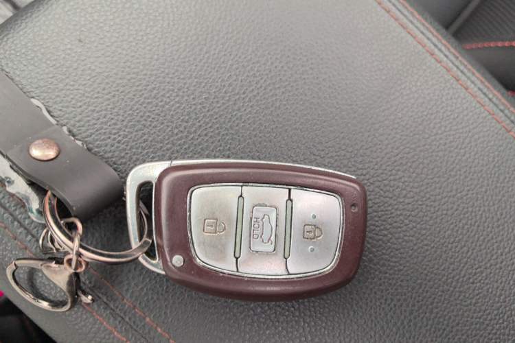 Used Hyundai Sonata 2015 1.6T GLX Advanced Model Vehicle Key