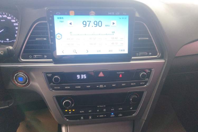 Used Hyundai Sonata 2015 1.6T DLX Prestige Model Audio And AC Panel
