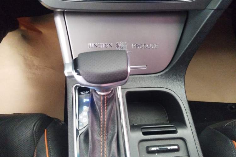 Used Hyundai Sonata 2015 1.6T DLX Prestige Model Gear Lever