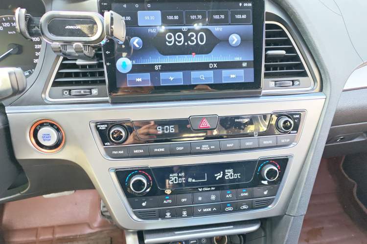 Used Hyundai Sonata 2015 1.6T GLX Advanced Model Audio And AC Panel