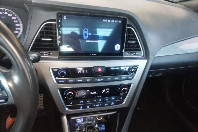 Used Hyundai Sonata 2015 1.6T GLS Smart Model Audio And AC Panel