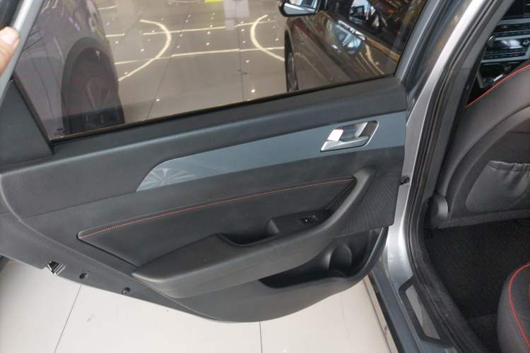 Used Hyundai Sonata 2015 1.6T GLS Smart Model Left Rear Door Interior
