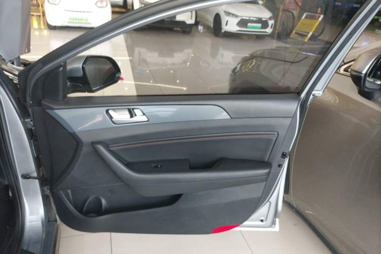 Used Hyundai Sonata 2015 1.6T GLS Smart Model Right Front Door Interior