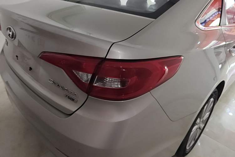 Used Hyundai Sonata 2015 1.6T GX Comfort Model Right Rear Taillight