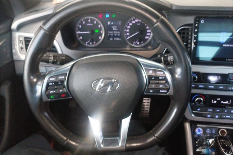 Used Hyundai Sonata 2015 1.6T GLS Smart Model Steering Wheel
