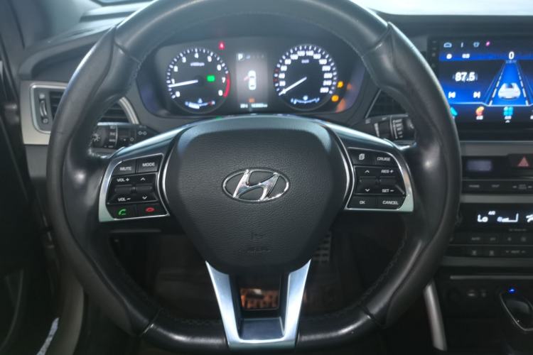 Used Hyundai Sonata 2015 1.6T GLX Advanced Model Steering Wheel