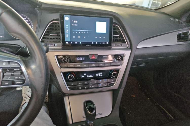 Used Hyundai Sonata 2015 1.6T GLX Advanced Model Audio And AC Panel