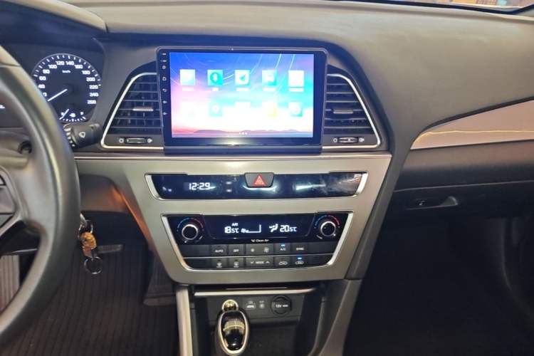 Used Hyundai Sonata 2015 1.6T GS Fashion Edition Audio And AC Panel