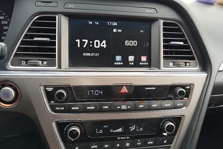 Used Hyundai Sonata 2015 1.6T GLS Smart Model Audio And AC Panel