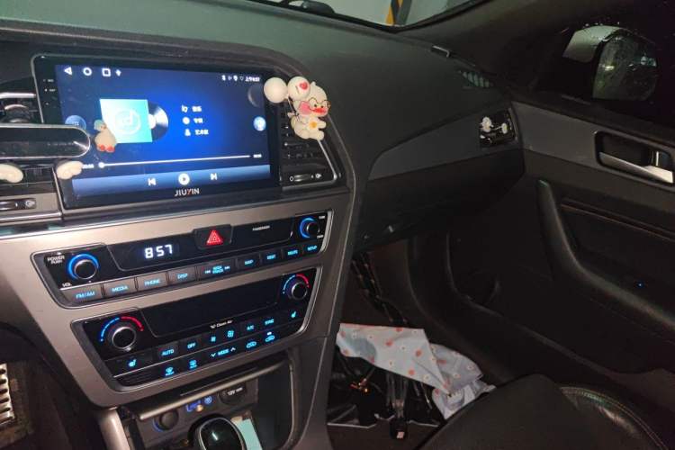 Used Hyundai Sonata 2015 1.6T GLS Smart Model Audio And AC Panel