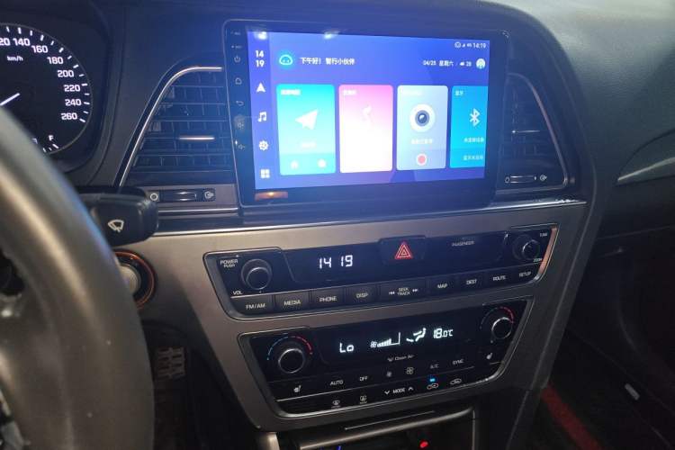 Used Hyundai Sonata 2015 1.6T GLS Smart Model Audio And AC Panel