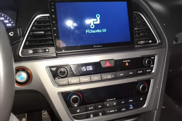 Used Hyundai Sonata 2015 1.6T GLS Smart Model Audio And AC Panel