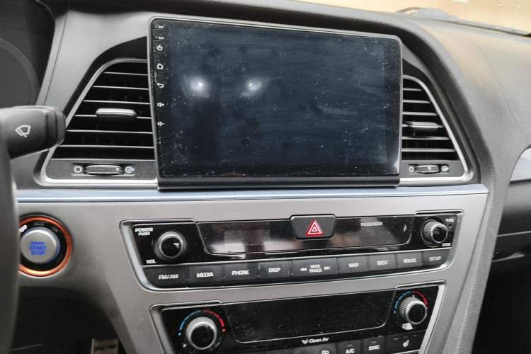 Used Hyundai Sonata 2015 1.6T GLS Smart Model Audio And AC Panel