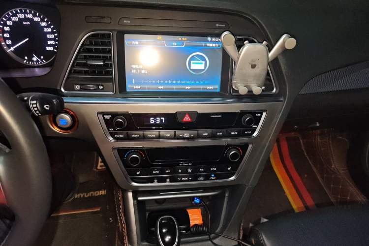 Used Hyundai Sonata 2015 1.6T GLS Smart Model Audio And AC Panel