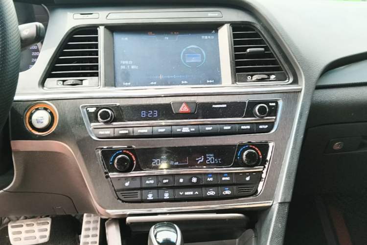 Used Hyundai Sonata 2015 1.6T GLS Smart Model Audio And AC Panel